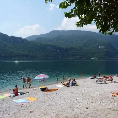 Borgo Iris Lägenhet Maccagno